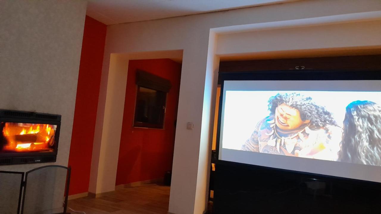 Yvoir, La Porte Des Ardennes Buitenkant foto